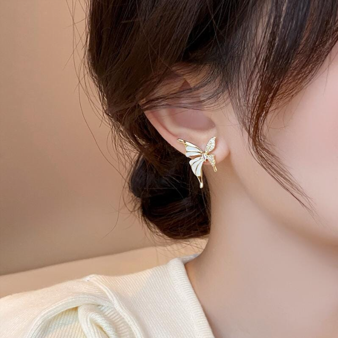 Butterfly Drop Earrings 🦋
